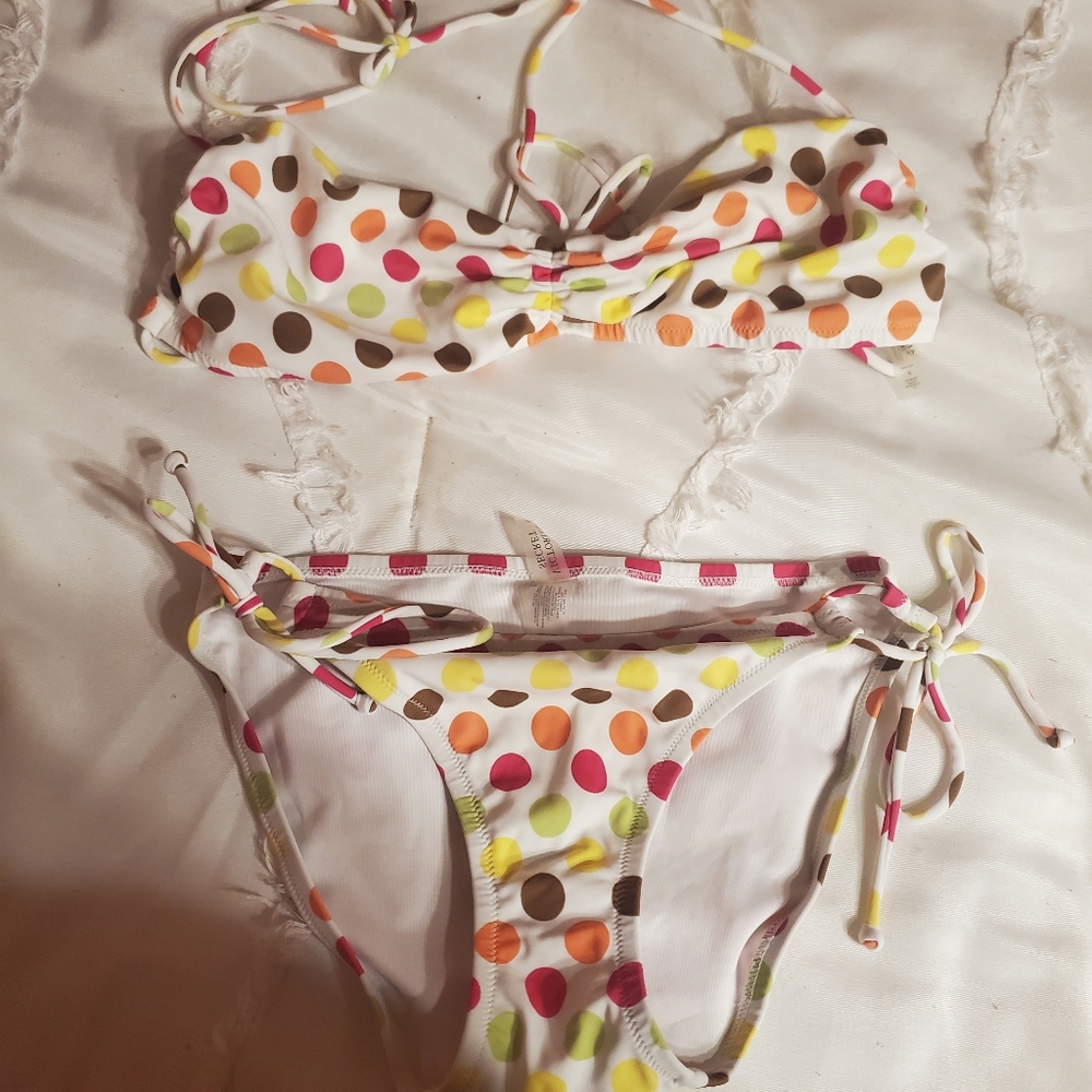 Bikini Bundle!! - image 2